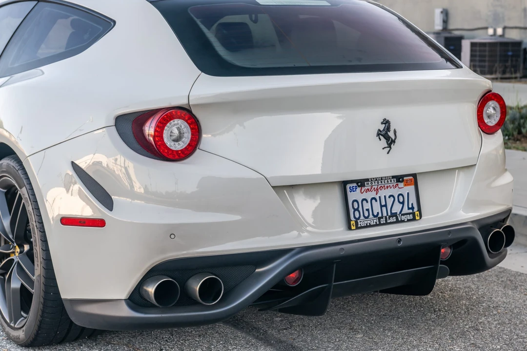 2016 Ferrari FF - Image 29 of 31