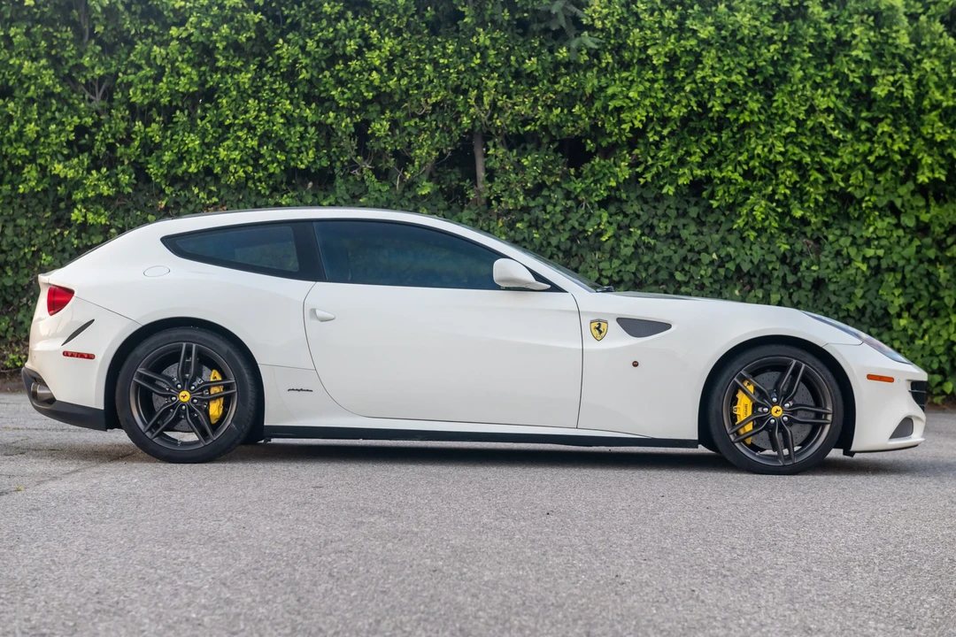 2016 Ferrari FF - Image 7 of 31