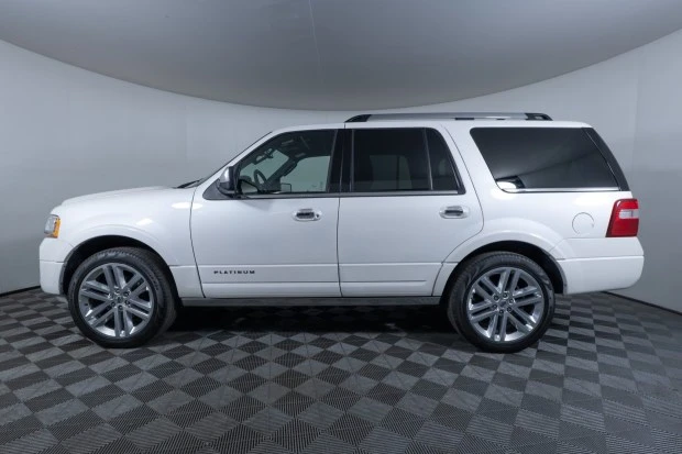 2016 Ford Expedition 3rd Gen - Image 3 of 8