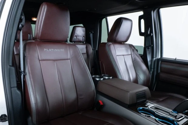 2016 Ford Expedition 3rd Gen - Image 4 of 8
