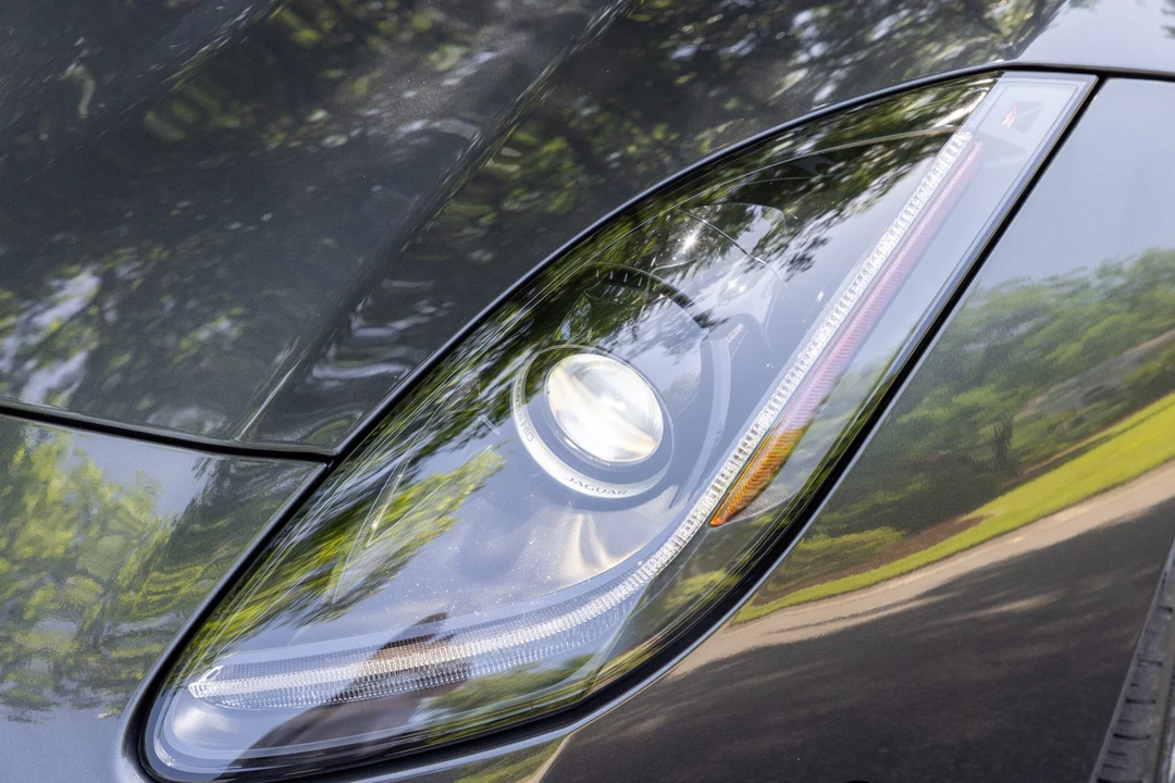 2016 Jaguar F-Type R 1st Gen - Image 16 of 31