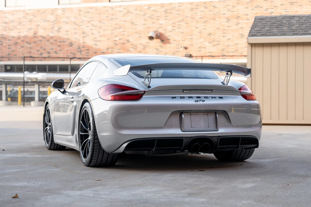 2016 Porsche 981 Cayman GT4 - Image 5 of 31