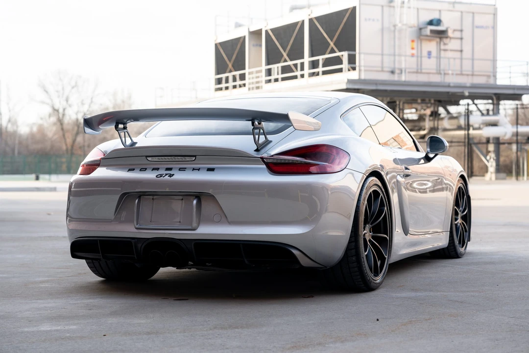 2016 Porsche 981 Cayman GT4 - Image 8 of 31