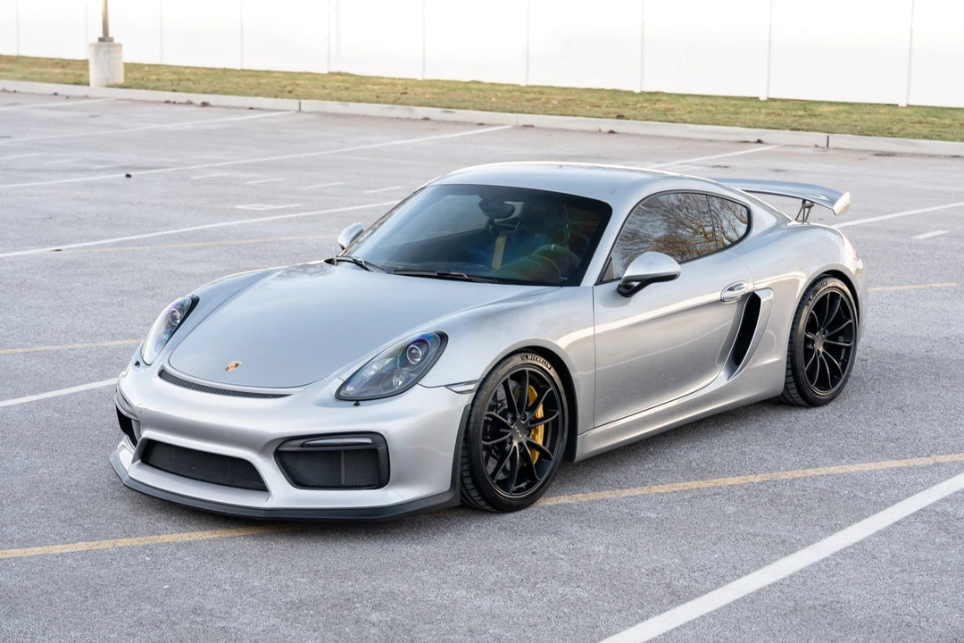2016 Porsche 981 Cayman GT4 - Image 14 of 31