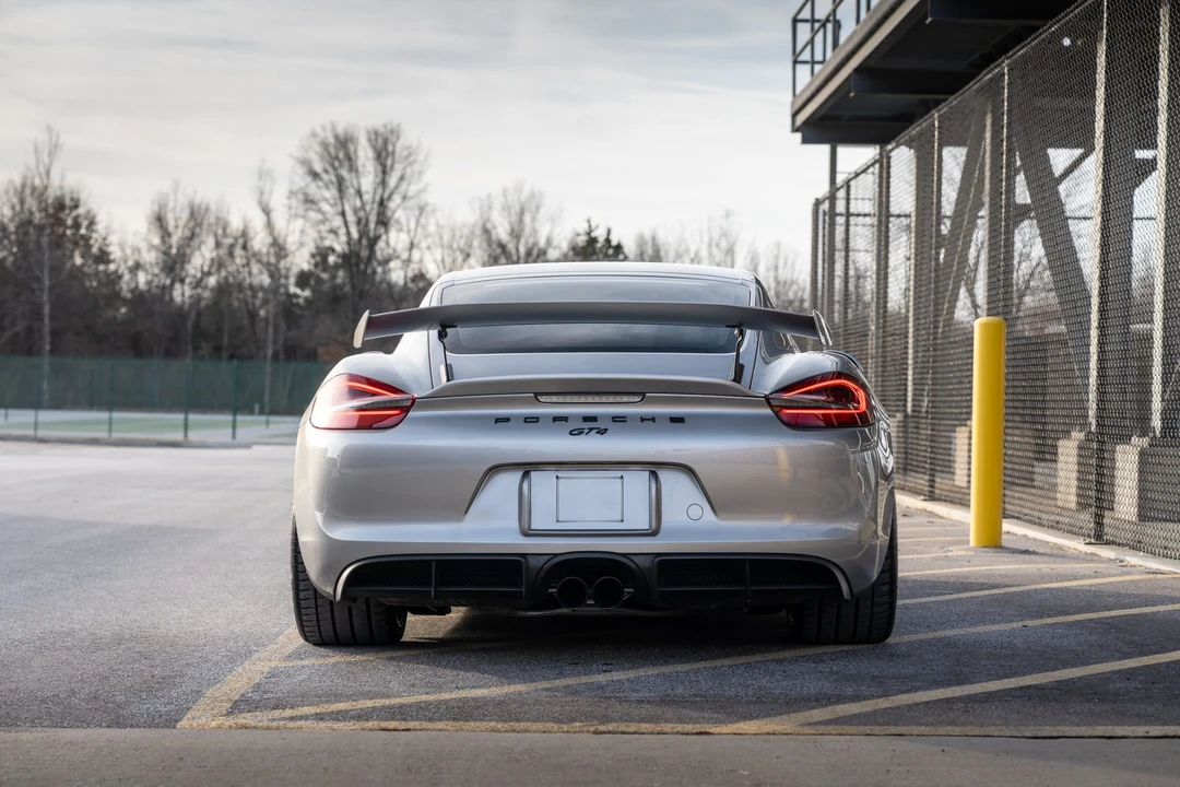 2016 Porsche 981 Cayman GT4 - Image 6 of 31