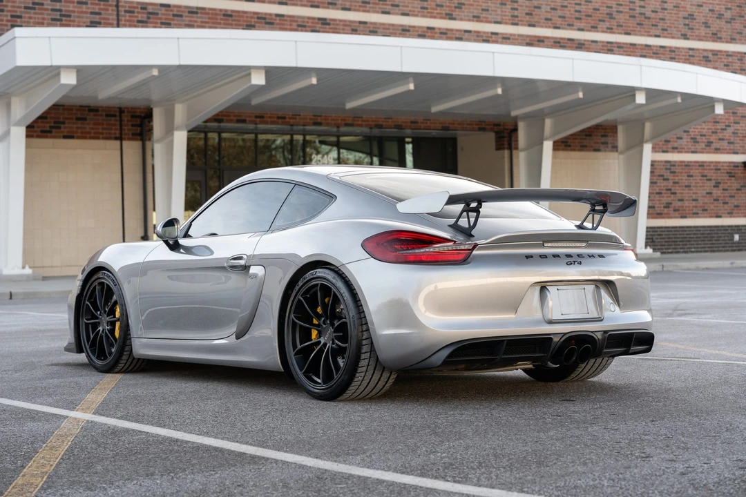 2016 Porsche 981 Cayman GT4 - Image 20 of 31