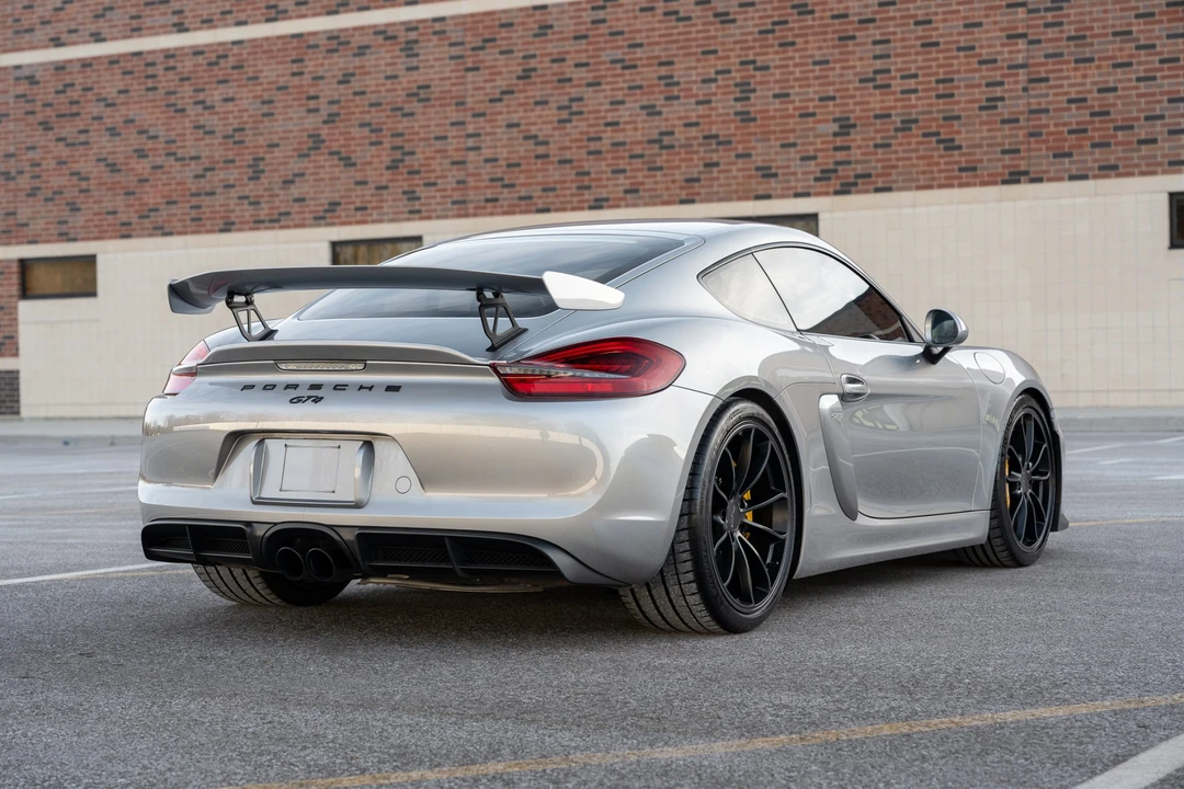 2016 Porsche 981 Cayman GT4 - Image 26 of 31