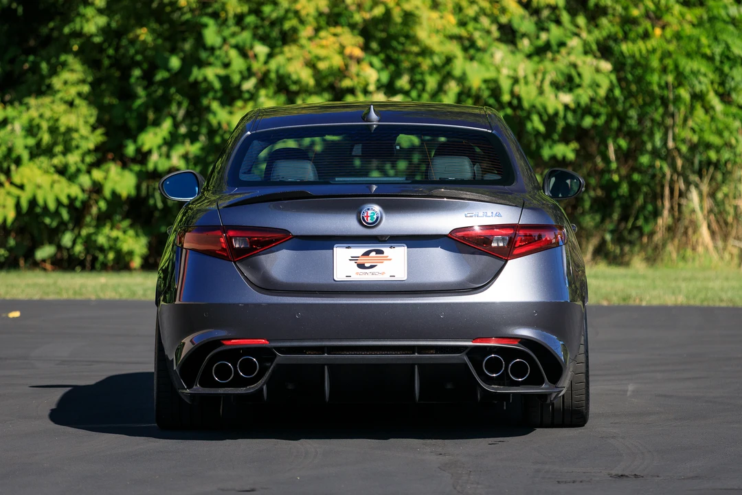 2017 Alfa Romeo Giulia Quadrifoglio - Image 4 of 31