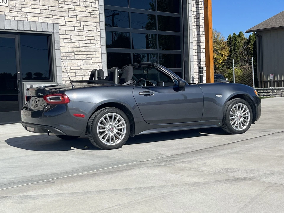 2017 Fiat 124 Spider - Image 20 of 31