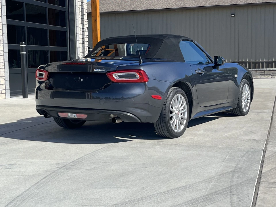 2017 Fiat 124 Spider - Image 11 of 31