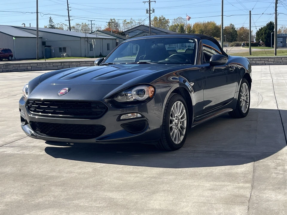 2017 Fiat 124 Spider - Image 6 of 31