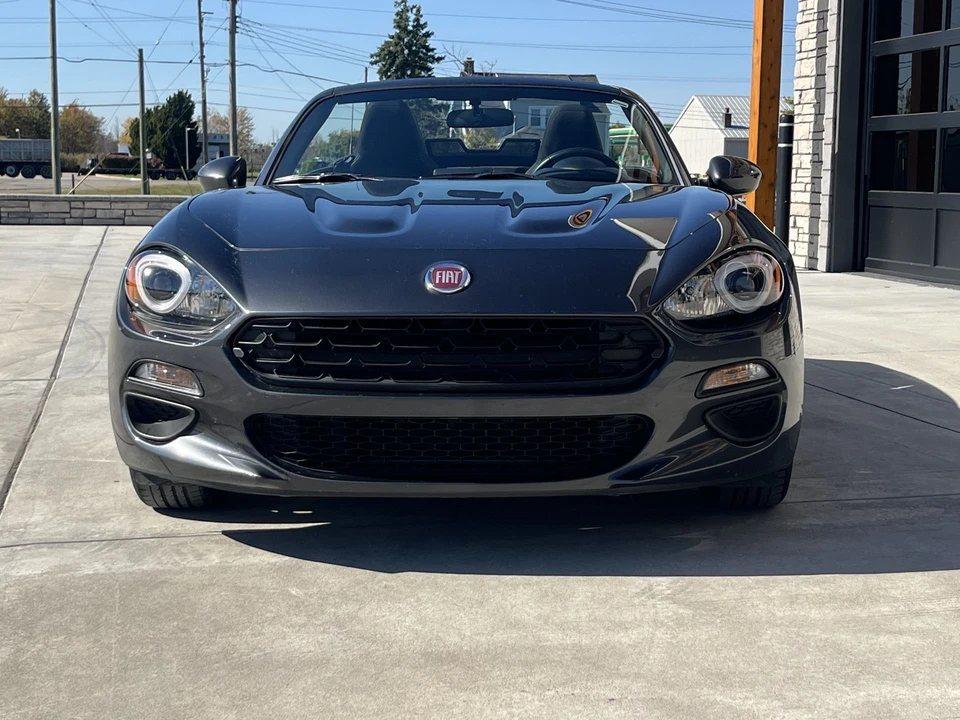 2017 Fiat 124 Spider - Image 22 of 31