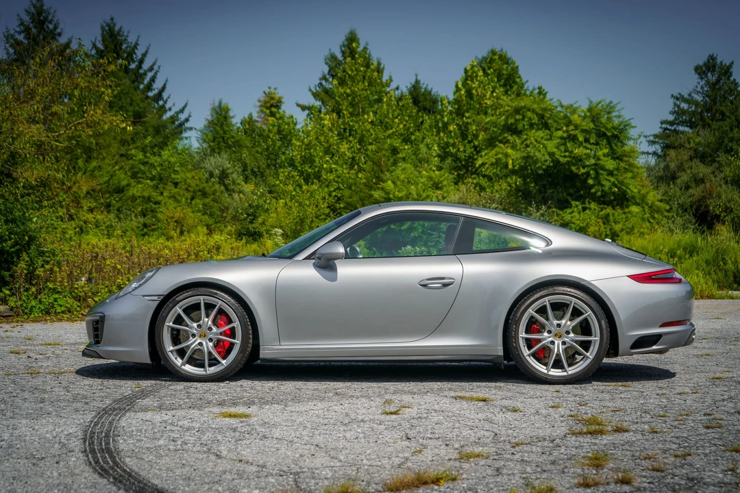 2017 Porsche 991 Carrera 4S - Image 12 of 31