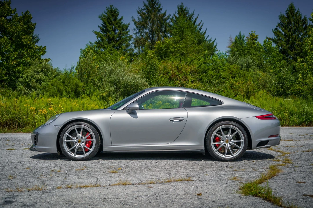 2017 Porsche 991 Carrera 4S - Image 10 of 31