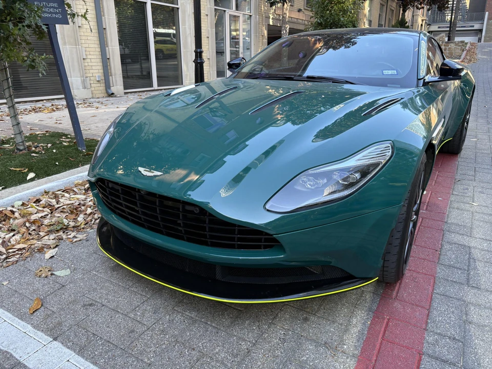 2018 Aston Martin DB11 V12 - Image 4 of 31