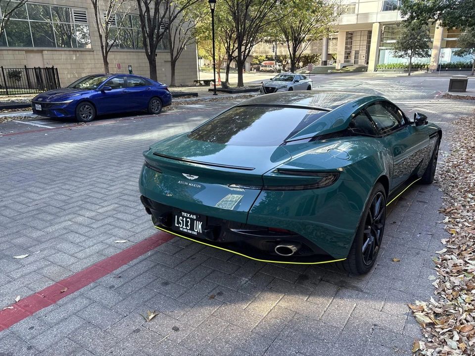 2018 Aston Martin DB11 V12 - Image 23 of 31