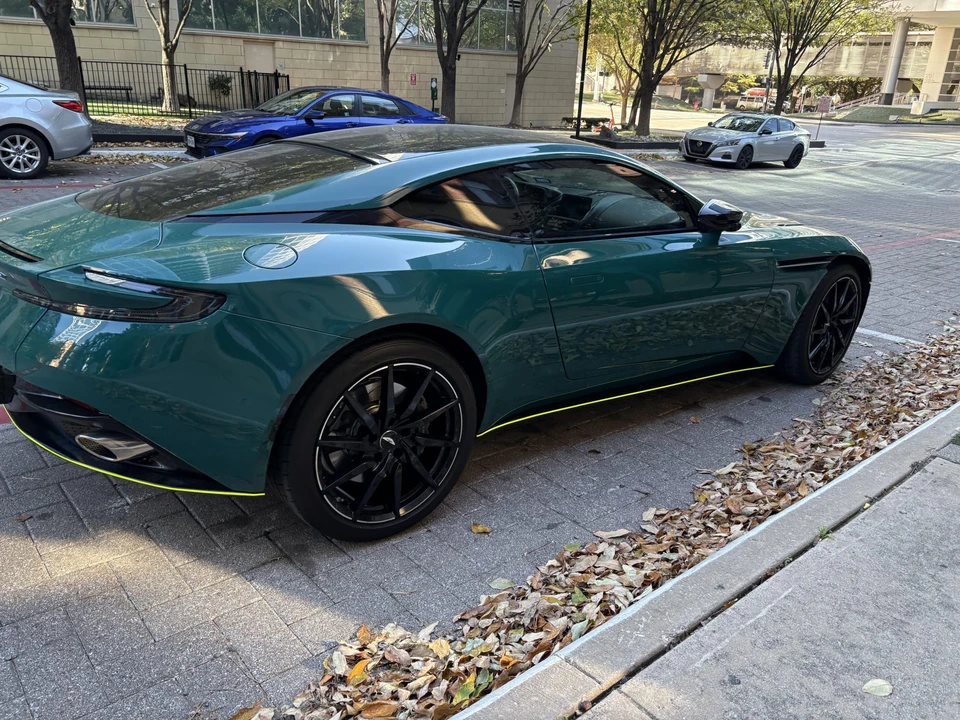 2018 Aston Martin DB11 V12 - Image 18 of 31