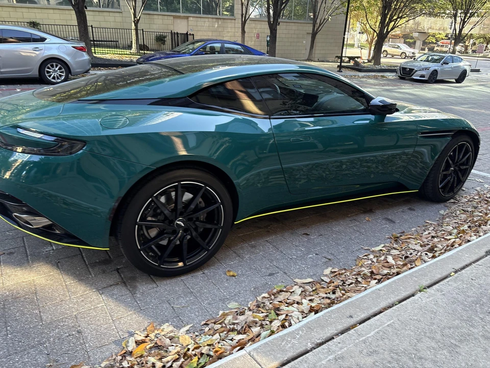 2018 Aston Martin DB11 V12 - Image 17 of 31