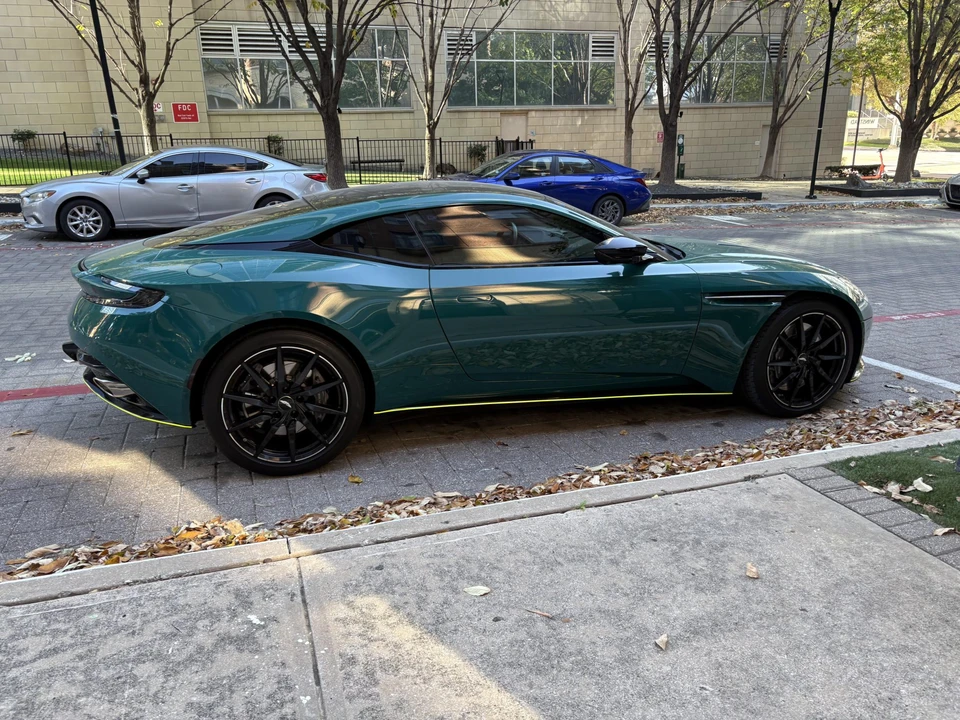 2018 Aston Martin DB11 V12 - Image 15 of 31