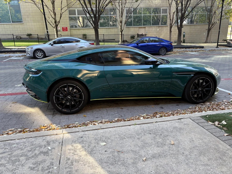 2018 Aston Martin DB11 V12 - Image 14 of 31