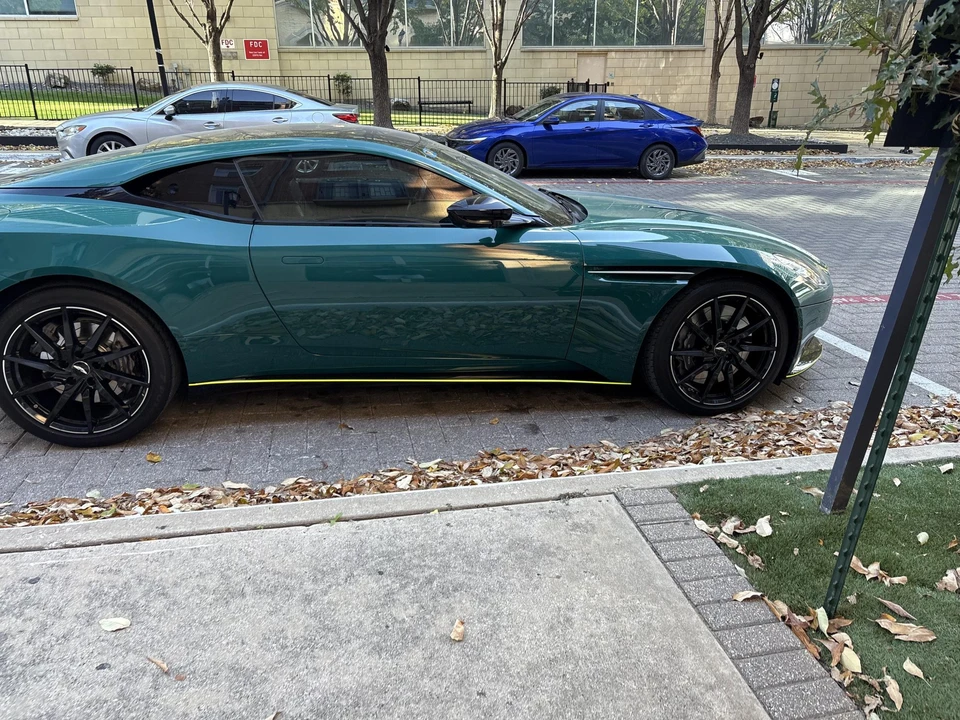 2018 Aston Martin DB11 V12 - Image 12 of 31