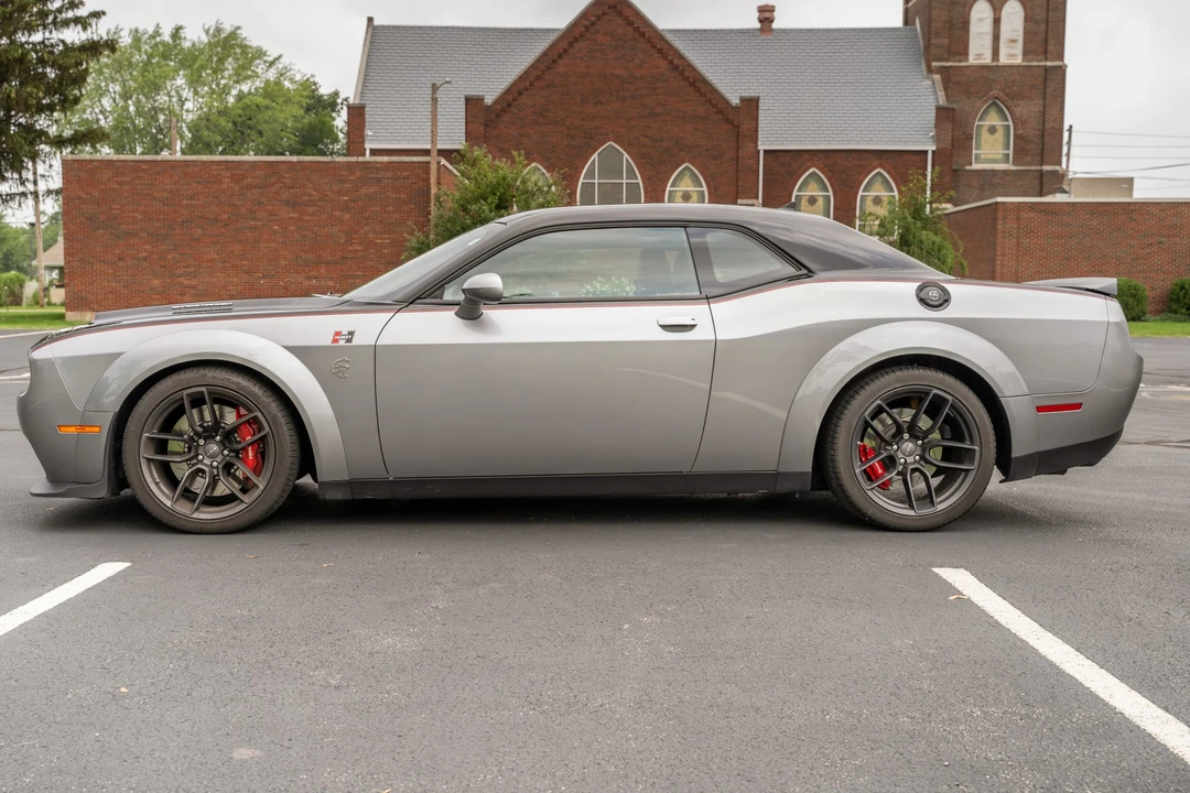 2018 Dodge Challenger SRT Hellcat 3rd Gen - Image 8 of 31