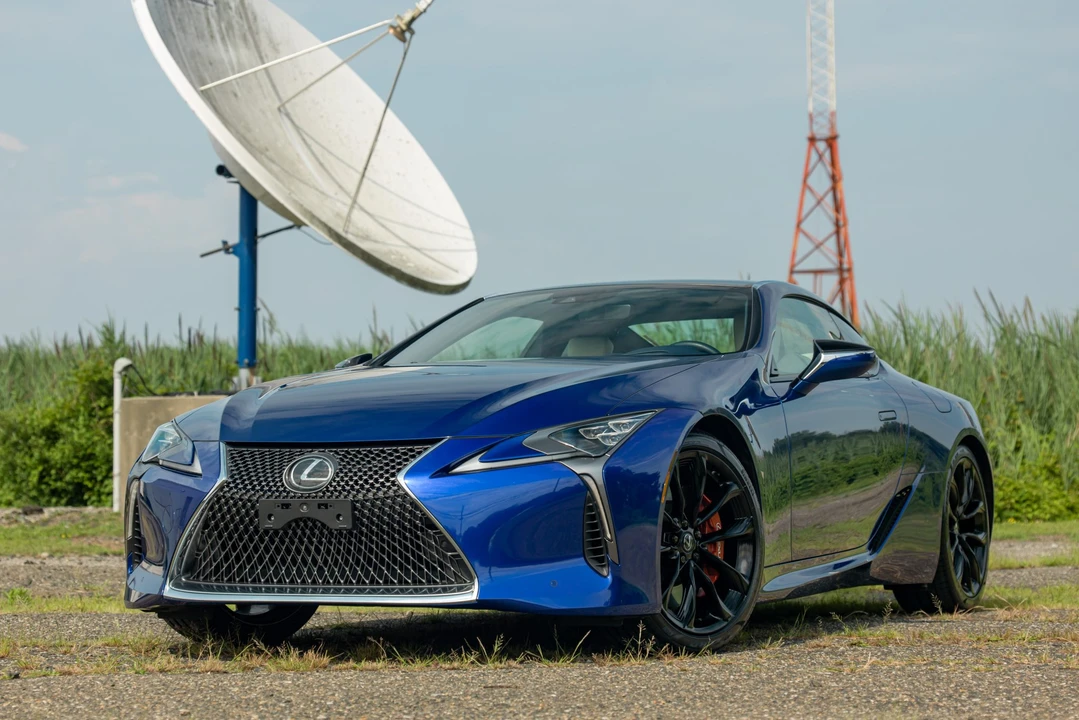 2018 Lexus LC - Image 7 of 31