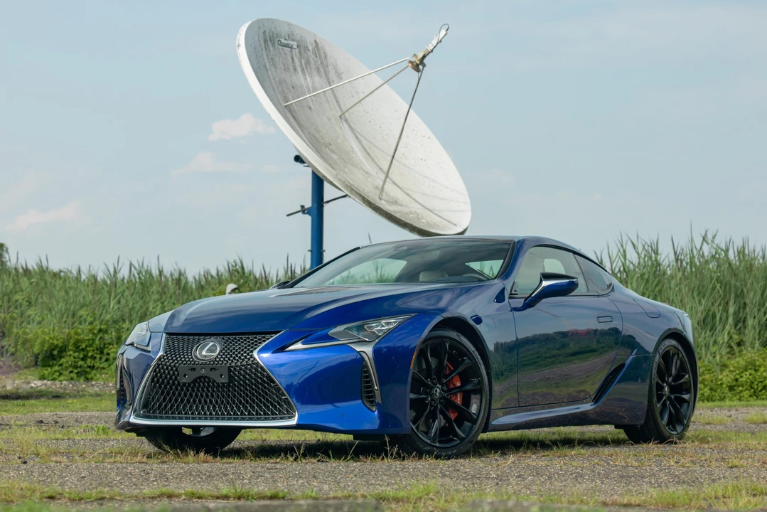 2018 Lexus LC - Image 6 of 31