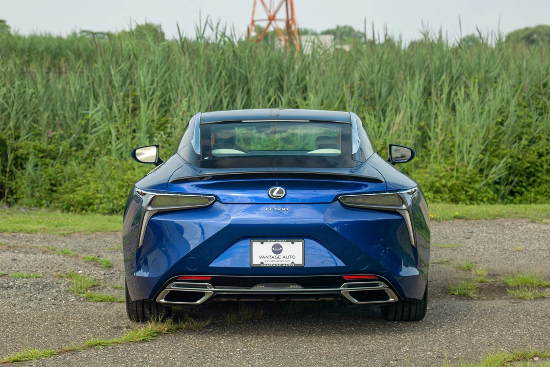 2018 Lexus LC - Image 22 of 31
