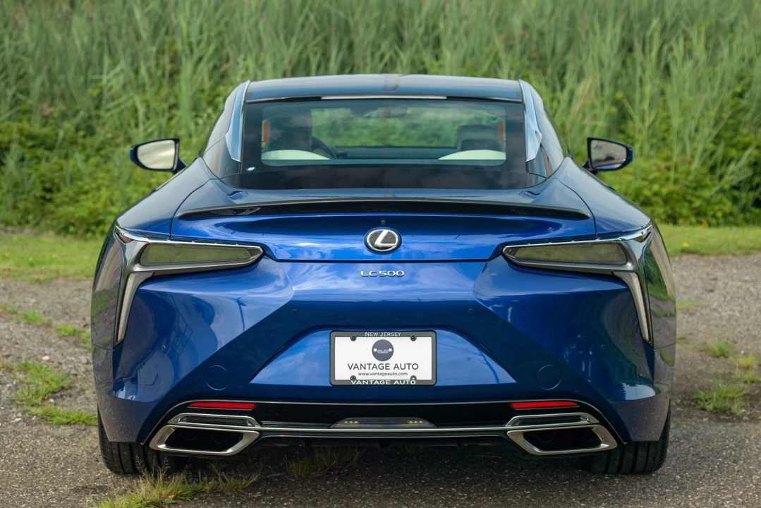 2018 Lexus LC - Image 20 of 31