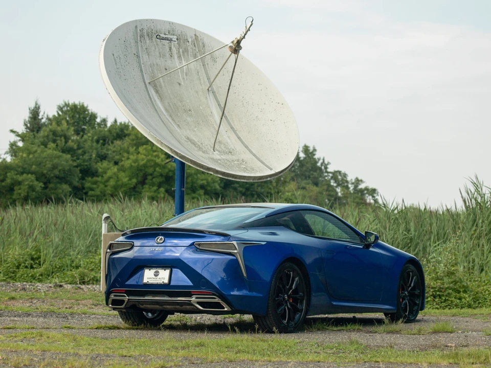 2018 Lexus LC - Image 26 of 31