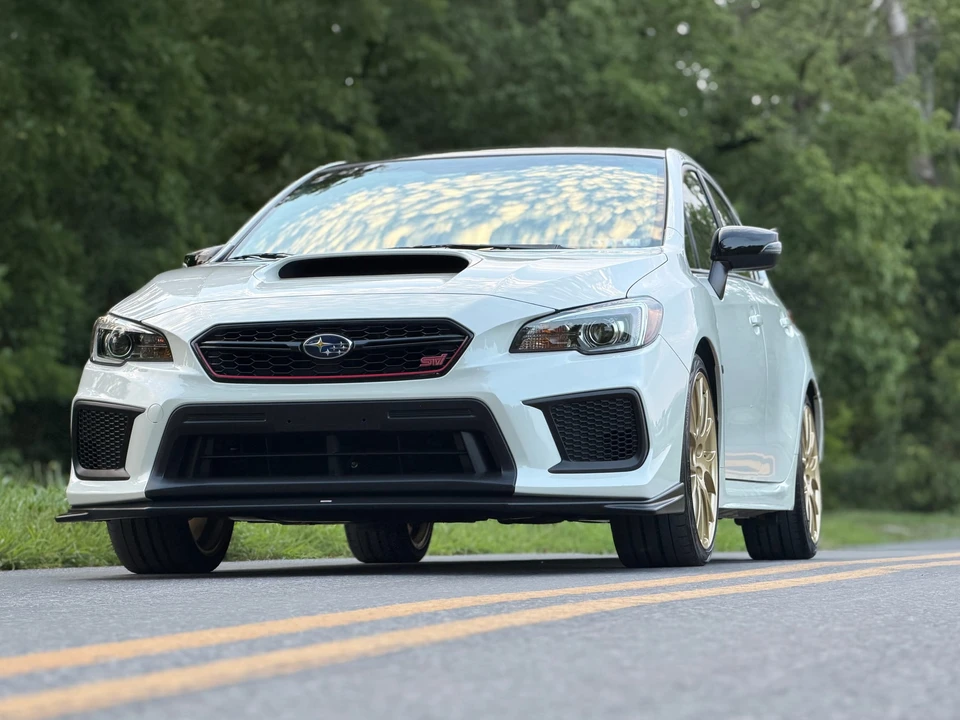 2018 Subaru Impreza WRX STi 4th Gen - Image 11 of 31