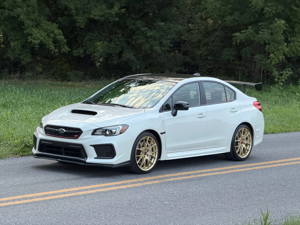 2018 Subaru Impreza WRX STi 4th Gen - Image 13 of 31