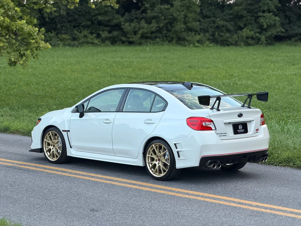 2018 Subaru Impreza WRX STi 4th Gen - Image 16 of 31