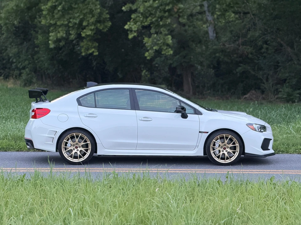 2018 Subaru Impreza WRX STi 4th Gen - Image 26 of 31