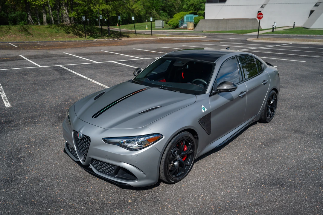 2019 Alfa Romeo Giulia Quadrifoglio - Image 2 of 31