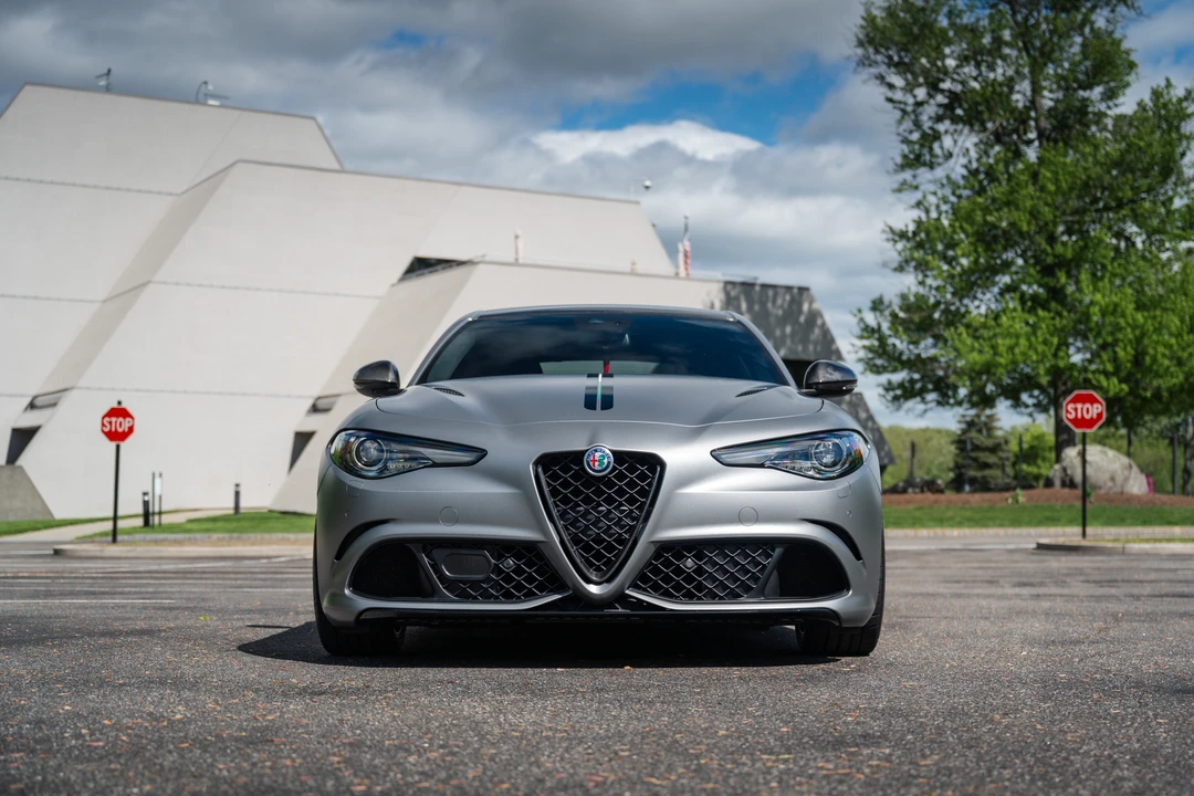 2019 Alfa Romeo Giulia Quadrifoglio - Image 17 of 31