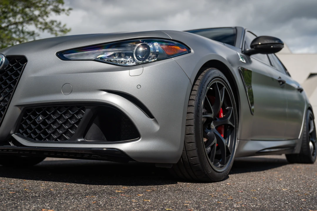 2019 Alfa Romeo Giulia Quadrifoglio - Image 28 of 31