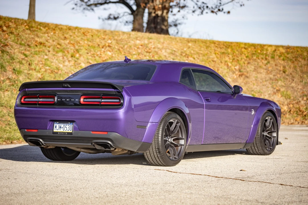 2019 Dodge Challenger SRT Hellcat 3rd Gen - Image 18 of 31