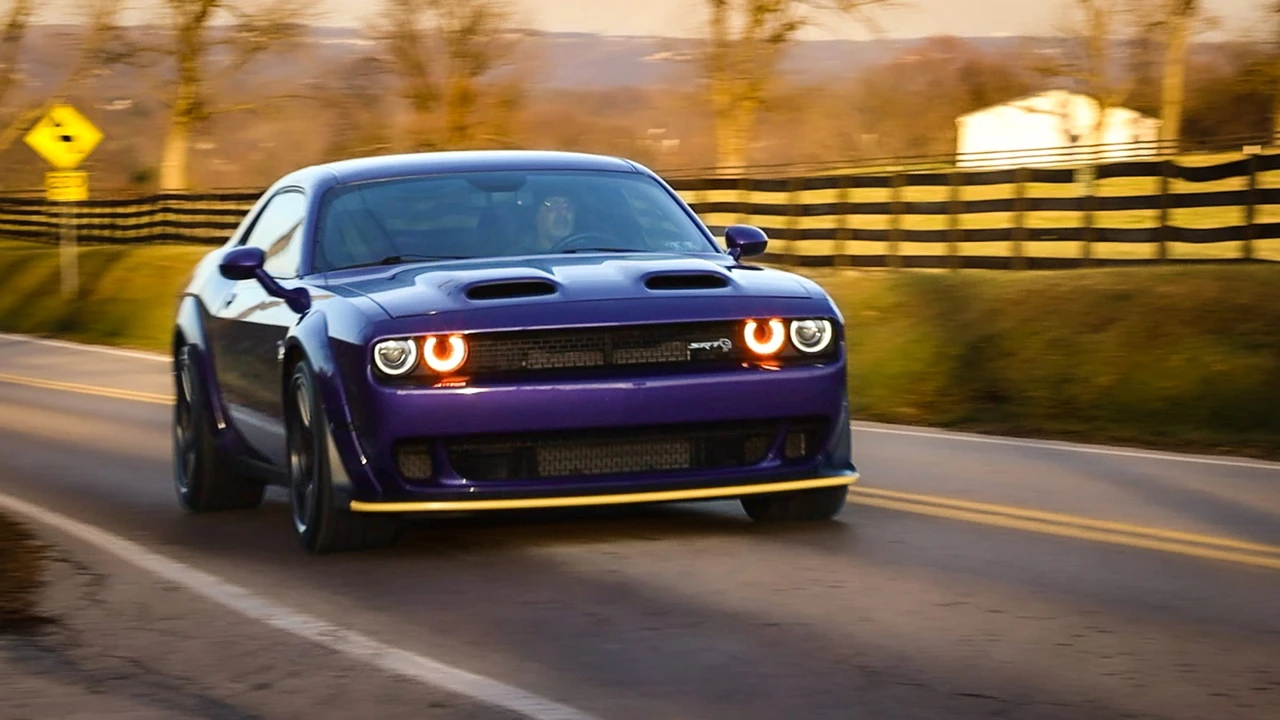 2019 Dodge Challenger SRT Hellcat 3rd Gen - Image 3 of 31