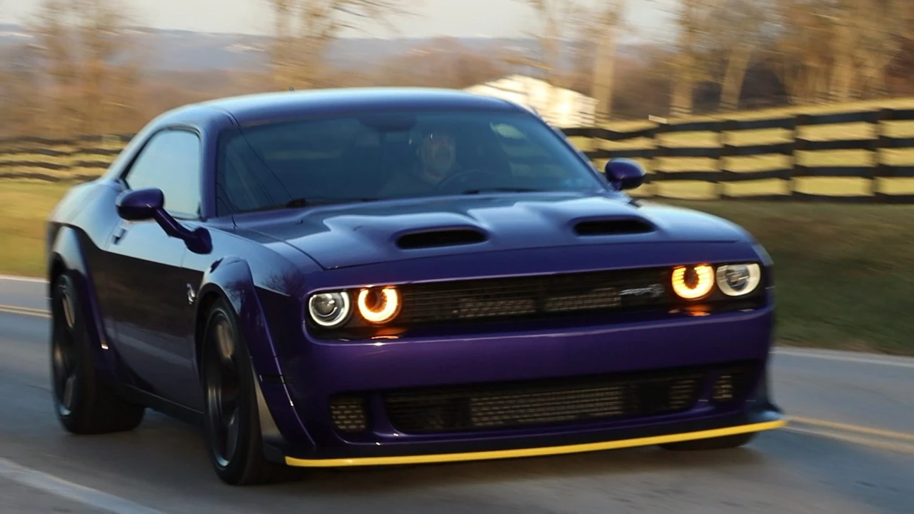 2019 Dodge Challenger SRT Hellcat 3rd Gen - Image 4 of 31