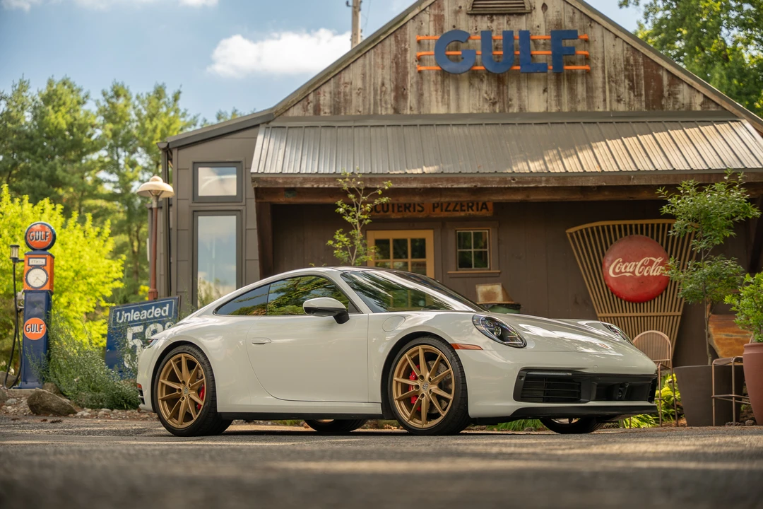 2020 Porsche 992 Carrera 4S - Image 17 of 31
