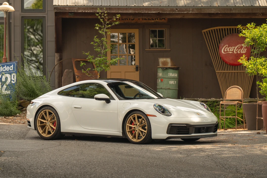 2020 Porsche 992 Carrera 4S - Image 15 of 31