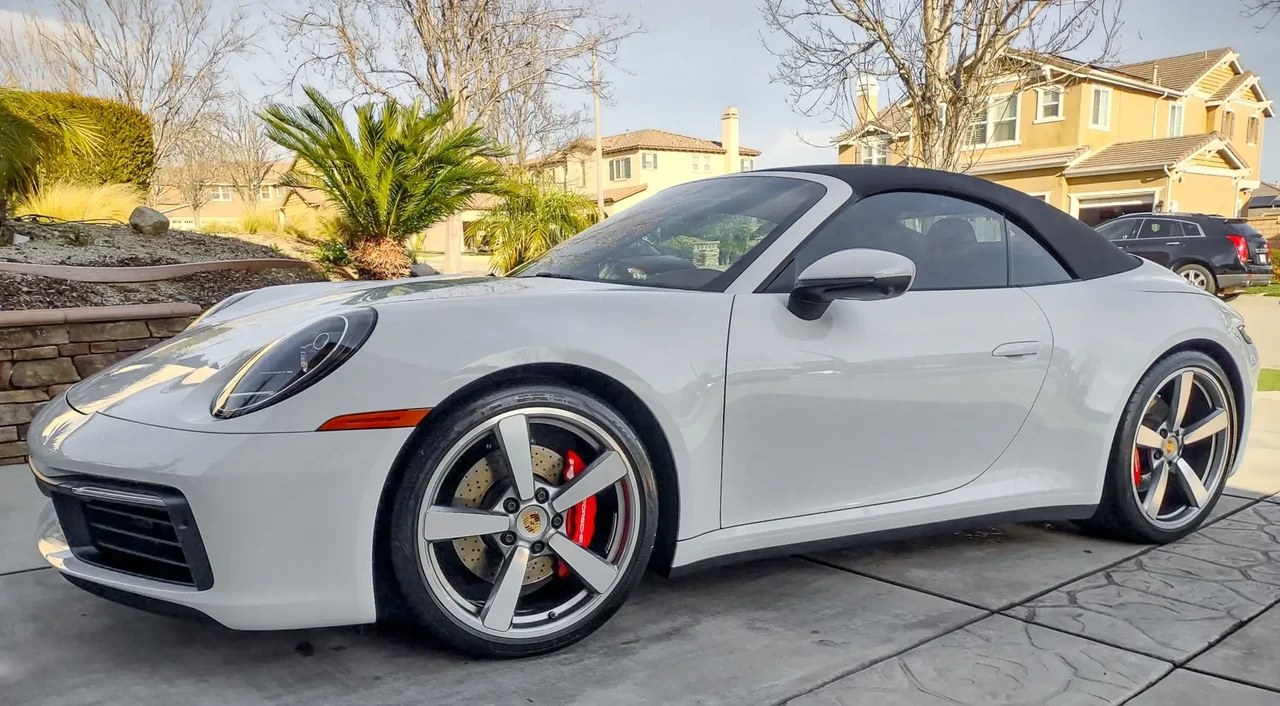 2020 Porsche 992 Carrera 4S - Image 5 of 6