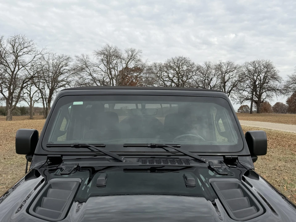 2022 Jeep JL Wrangler - Image 13 of 31