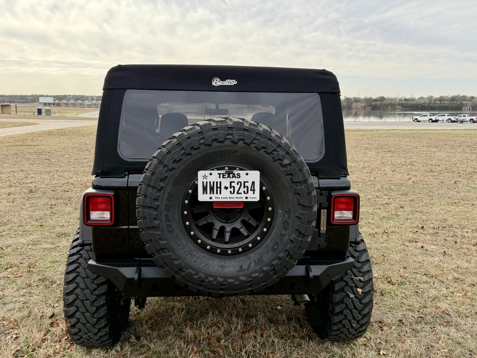 2022 Jeep JL Wrangler - Image 10 of 31