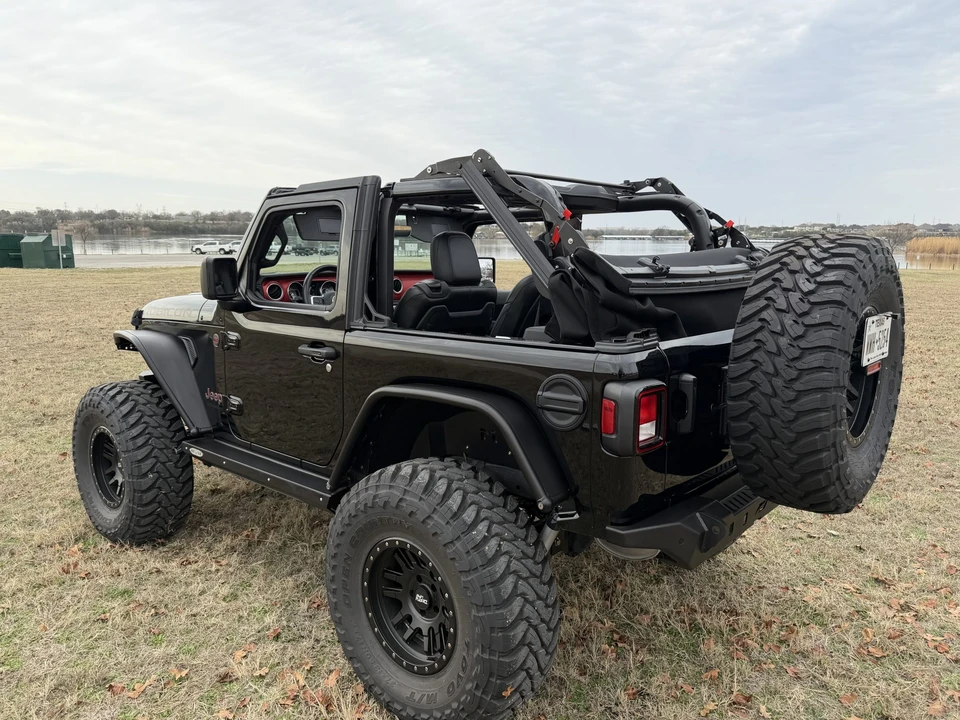 2022 Jeep JL Wrangler - Image 11 of 31
