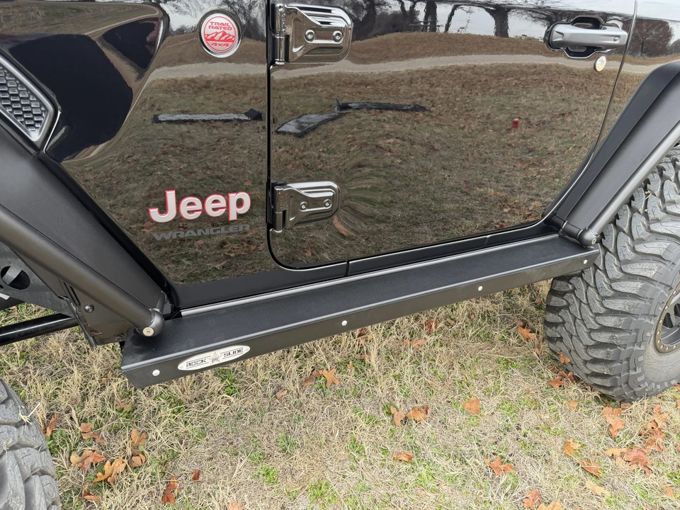 2022 Jeep JL Wrangler - Image 23 of 31
