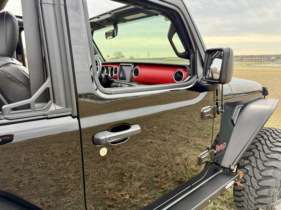 2022 Jeep JL Wrangler - Image 18 of 31
