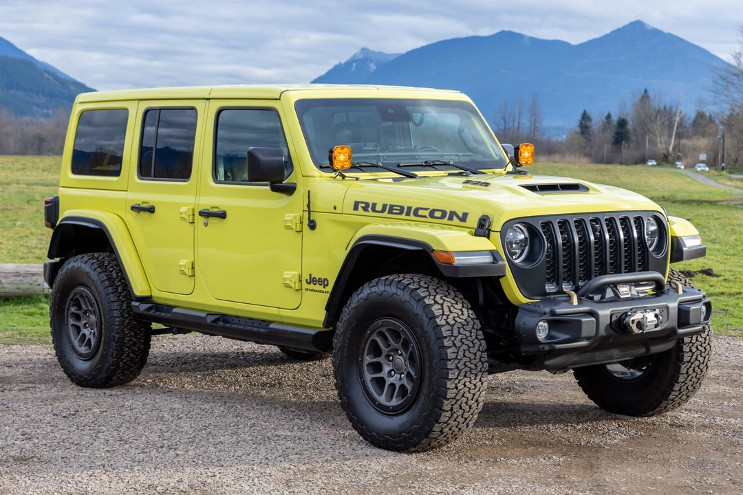 2023 Jeep JL Wrangler - Image 9 of 31